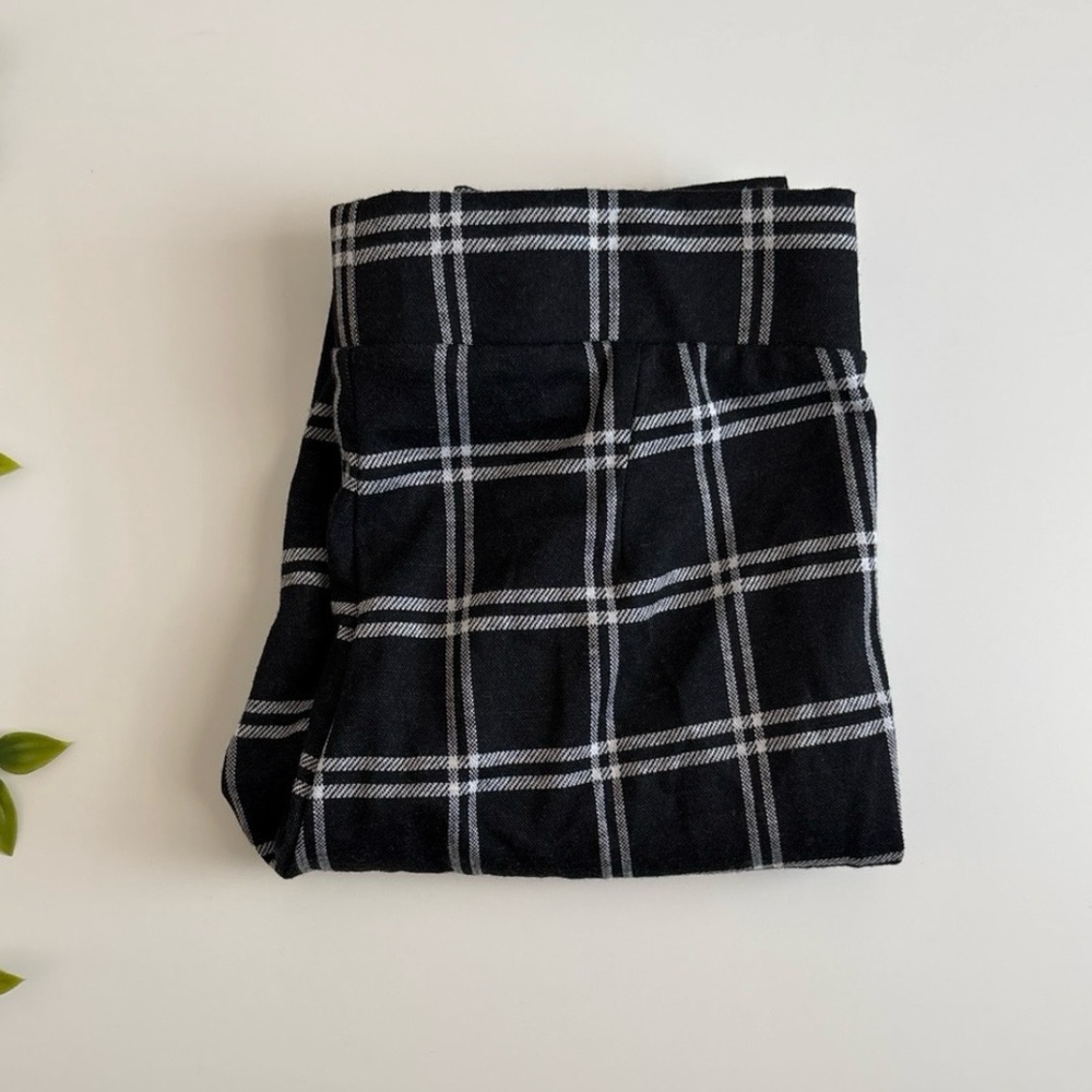 women’s black and white plaid pants